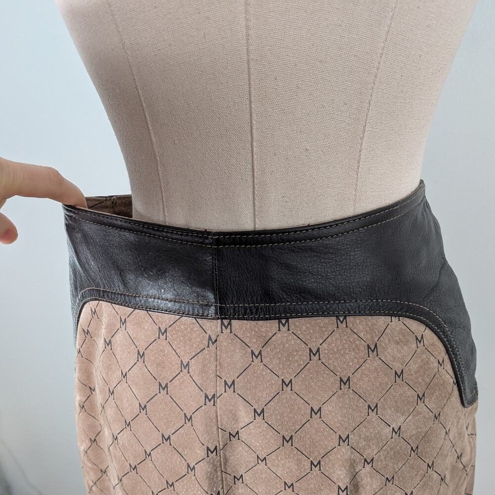 Vintage Wilsons Leather Midi Skirt 4 Suede Tan Brown Y2K Logo Zip Glam Baddie - Picture 10 of 12